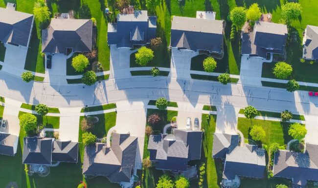 neighborhood of similar houses